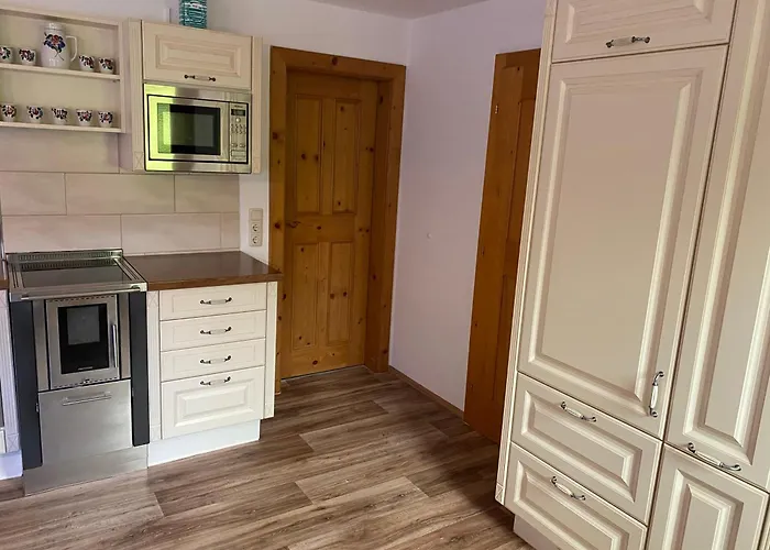 Biobauernhof Hauserbauer * ヒンターゼー